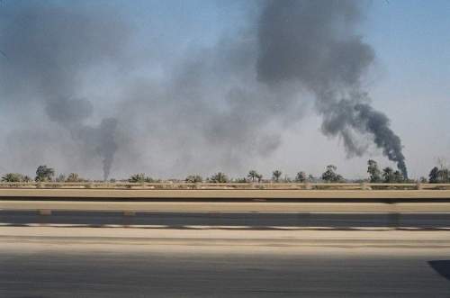 Bdad_highway_oil_fires